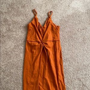 Super comfy midi dress!